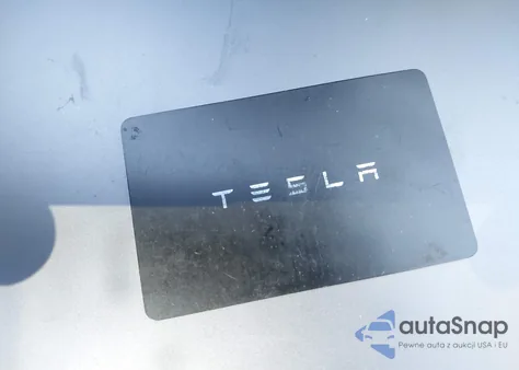 2021 Tesla Model Y Long Range Dual Motor All-Wheel Drive from USA, damaged, VIN 5YJYGDEE0MF190366